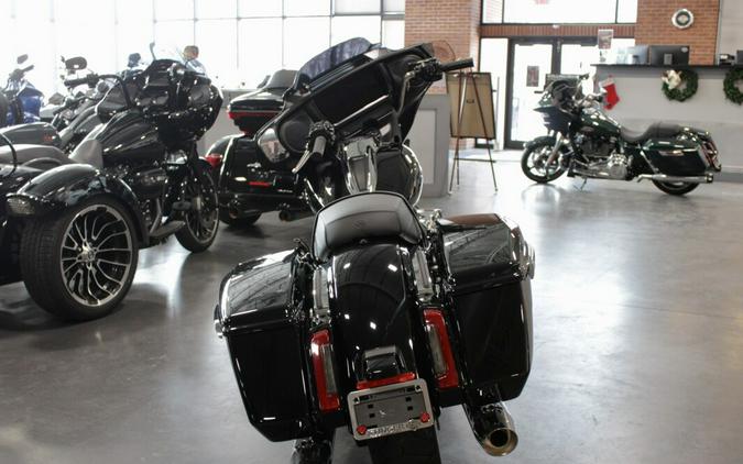 New 2025 Harley-Davidson Street Glide Grand American Touring Motorcycle For Sale In Medina, OH