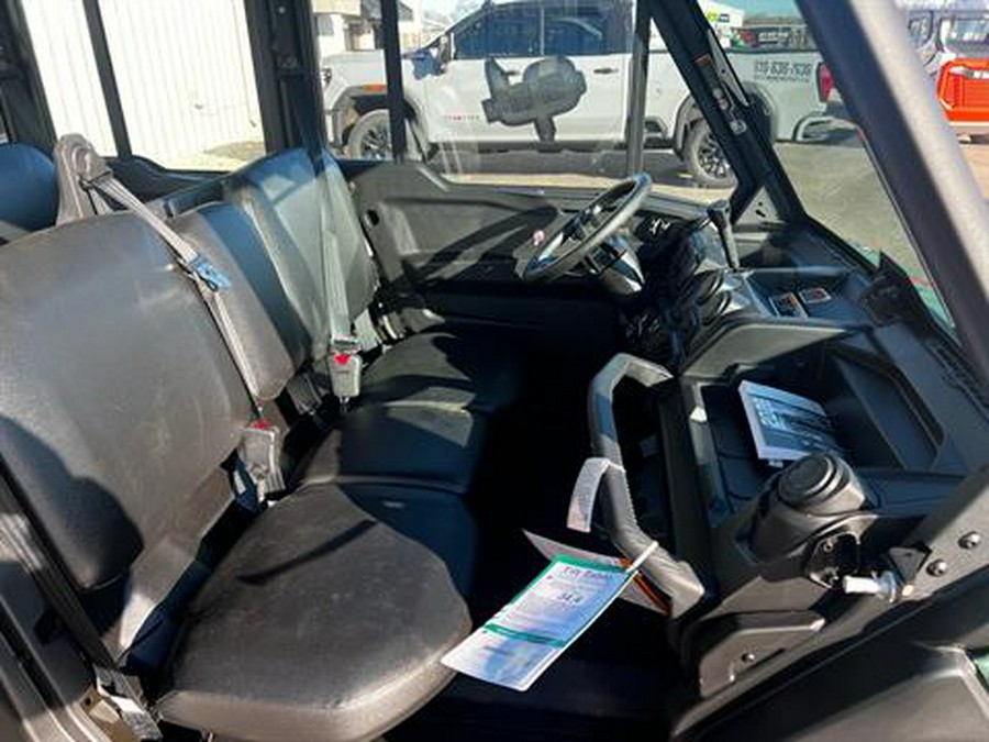 2026 Can-Am Defender MAX DPS CAB HD10