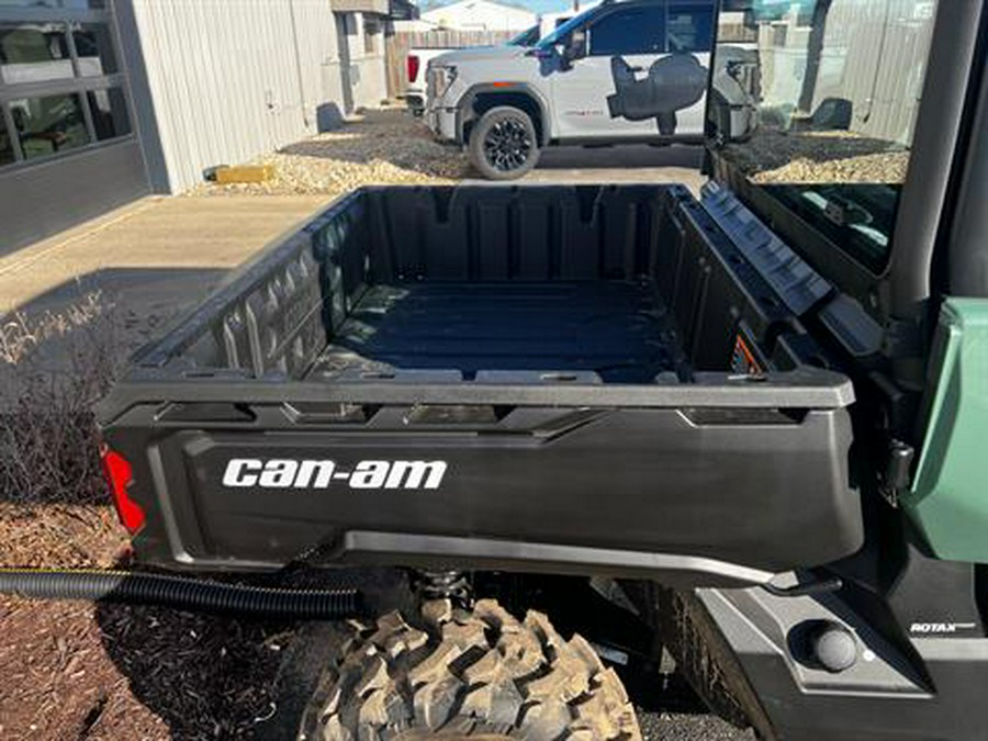 2026 Can-Am Defender MAX DPS CAB HD10