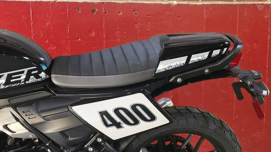 2027 Triumph Tracker 400 Phantom Black