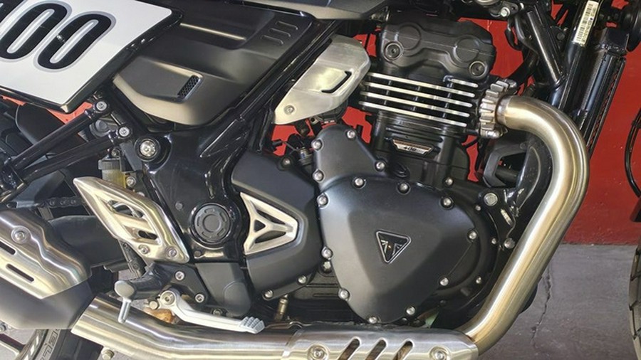 2027 Triumph Tracker 400 Phantom Black