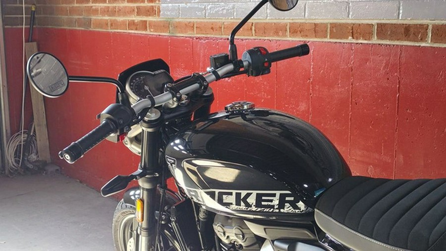 2027 Triumph Tracker 400 Phantom Black