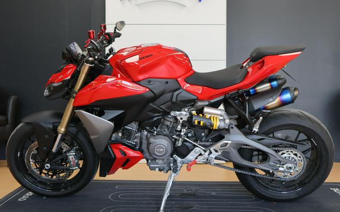 2026 Ducati STREETFIGHTER V2