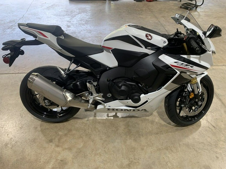 2026 Honda® CBR10RRT
