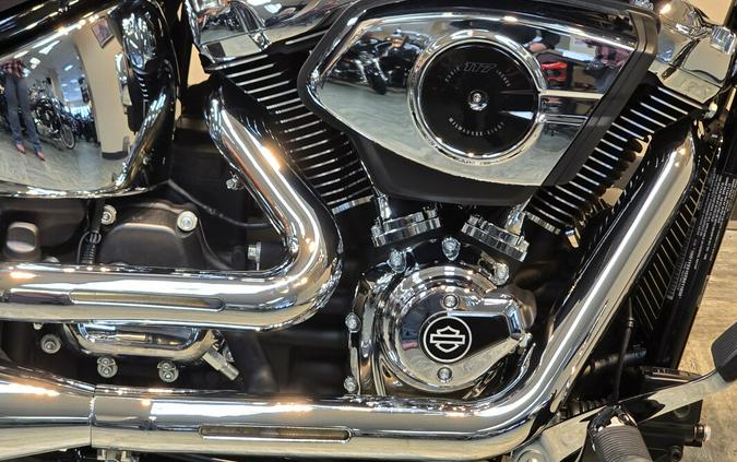 2026 Harley-Davidson® Breakout® Iron Horse Metallic - Chrome FXBR