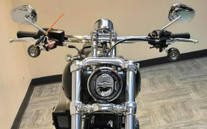 2026 Harley-Davidson® Breakout® Iron Horse Metallic - Chrome FXBR