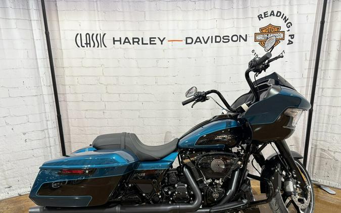 2026 Harley-Davidson® Road Glide® Teal Thunder / Vivid Black Black Trim