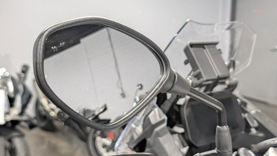 2025 BMW F 900 GS Adventure White Aluminum Metallic Matte