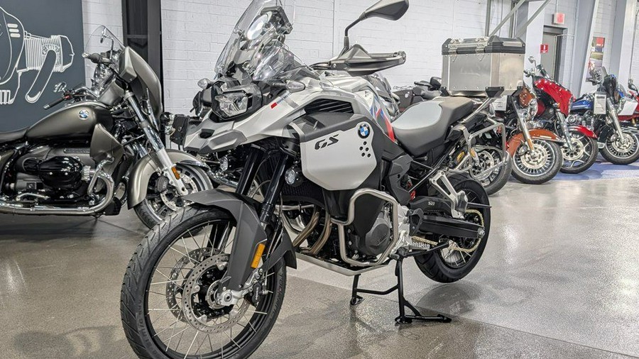 2025 BMW F 900 GS Adventure White Aluminum Metallic Matte