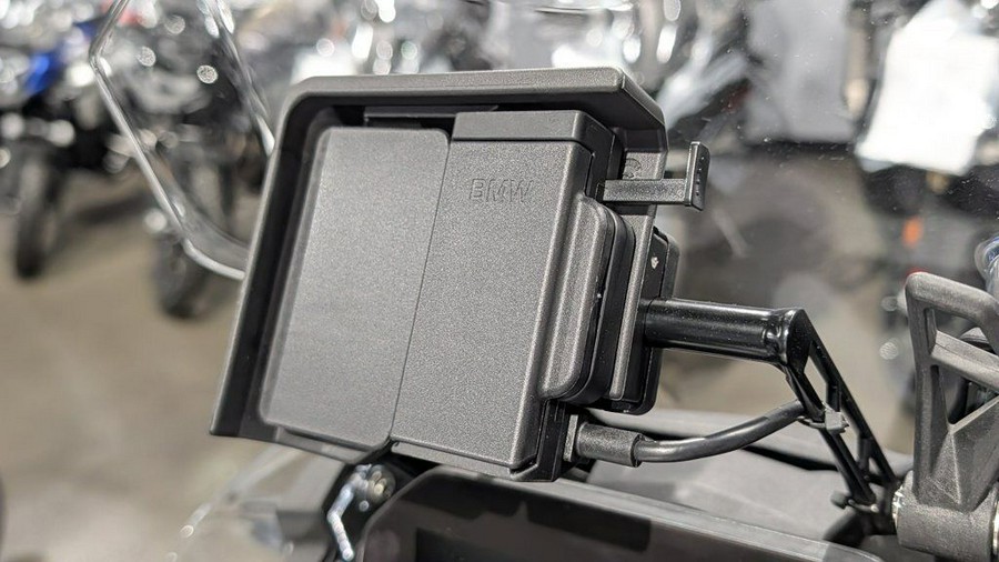 2025 BMW F 900 GS Adventure White Aluminum Metallic Matte