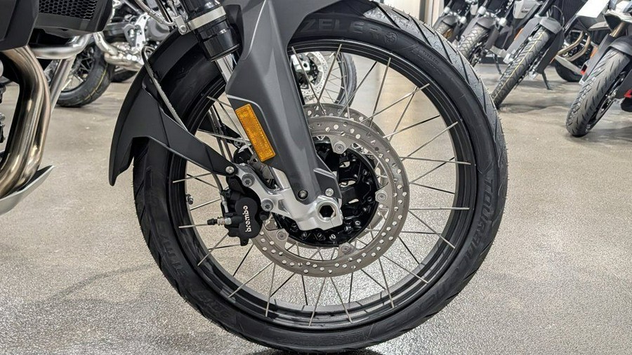 2025 BMW F 900 GS Adventure White Aluminum Metallic Matte