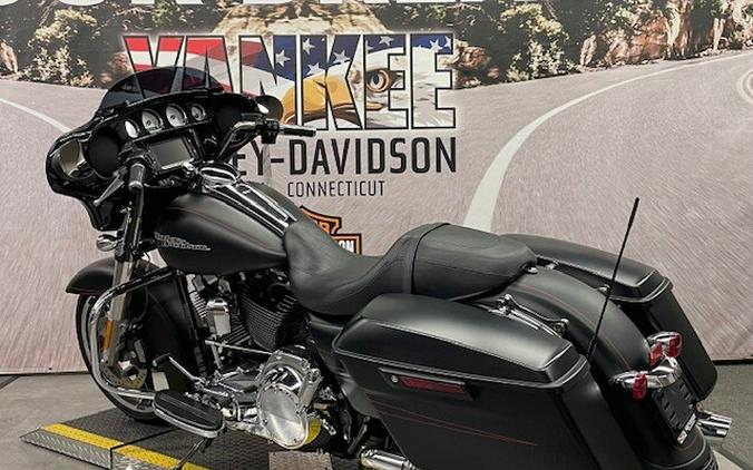 2014 FLHXS Street Glide Special