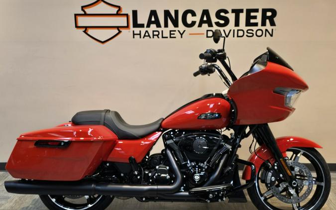2026 Harley-Davidson® Road Glide® Blood Orange - Black FLHX