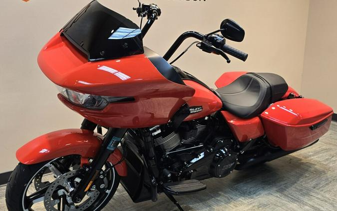 2026 Harley-Davidson® Road Glide® Blood Orange - Black FLHX