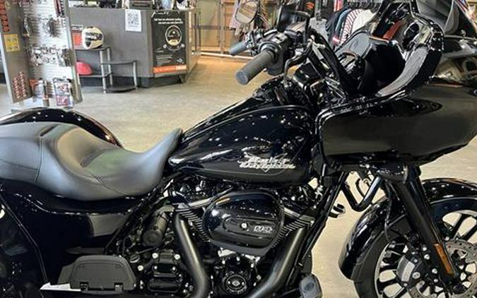 2024 Harley-Davidson Road Glide® 3