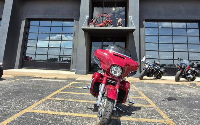 2016 Harley-Davidson CVO™ Street Glide®