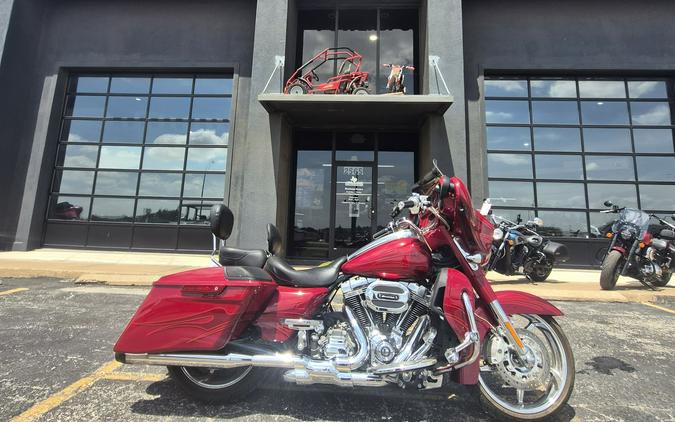 2016 Harley-Davidson CVO™ Street Glide®