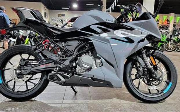 2023 CFMOTO 300SS ABS