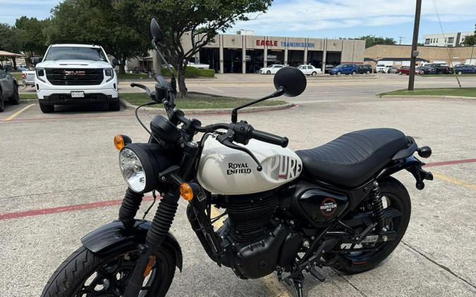 2023 Royal Enfield Hunter 350 Dapper White