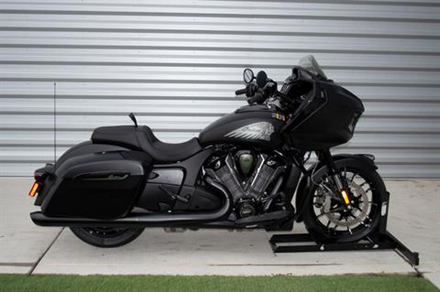 2024 Indian Motorcycle Challenger® Dark Horse® with PowerBand Audio Package