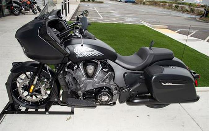 2024 Indian Motorcycle Challenger® Dark Horse® with PowerBand Audio Package