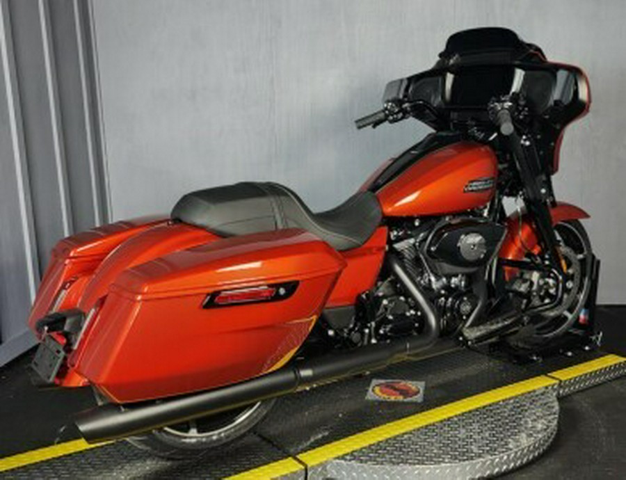 2024 Harley-Davidson Road Glide® FLTRX WHISKEY FIRE