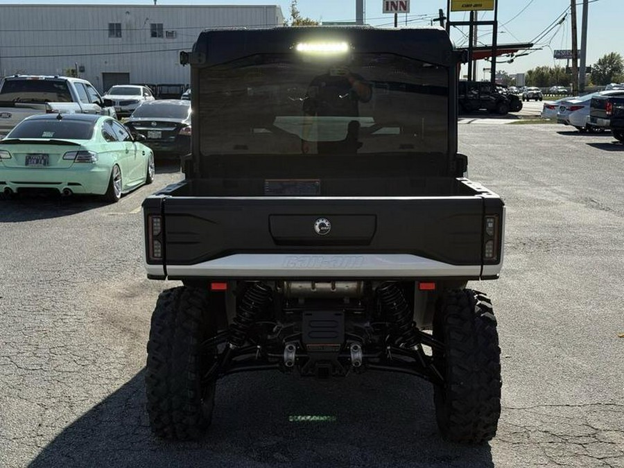 2026 Can-Am® Defender MAX Limited HD11