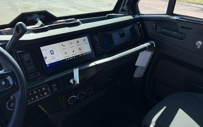 2026 Can-Am® Defender MAX Limited HD11