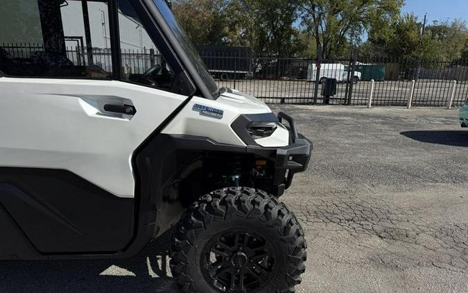 2026 Can-Am® Defender MAX Limited HD11