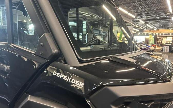 2026 Can-Am® Defender MAX XT CAB HD11 With 10.25 in.display