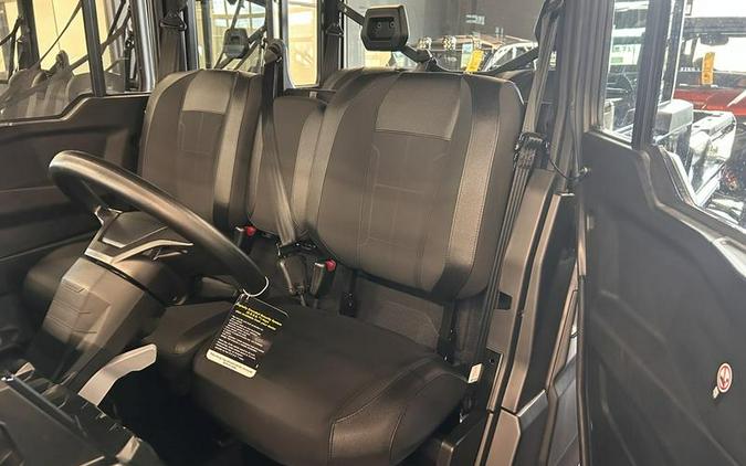 2026 Can-Am® Defender MAX XT CAB HD11 With 10.25 in.display