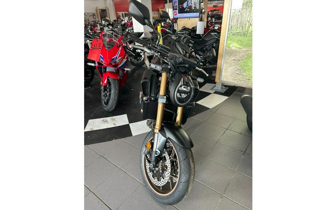 2026 CBR650R E-Clutch - Honda
