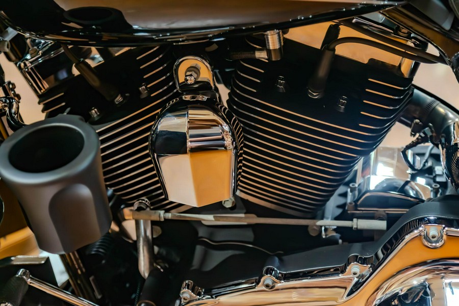 2012 Harley-Davidson Electra Glide Ultra Limited Grand American Touring FLHTK