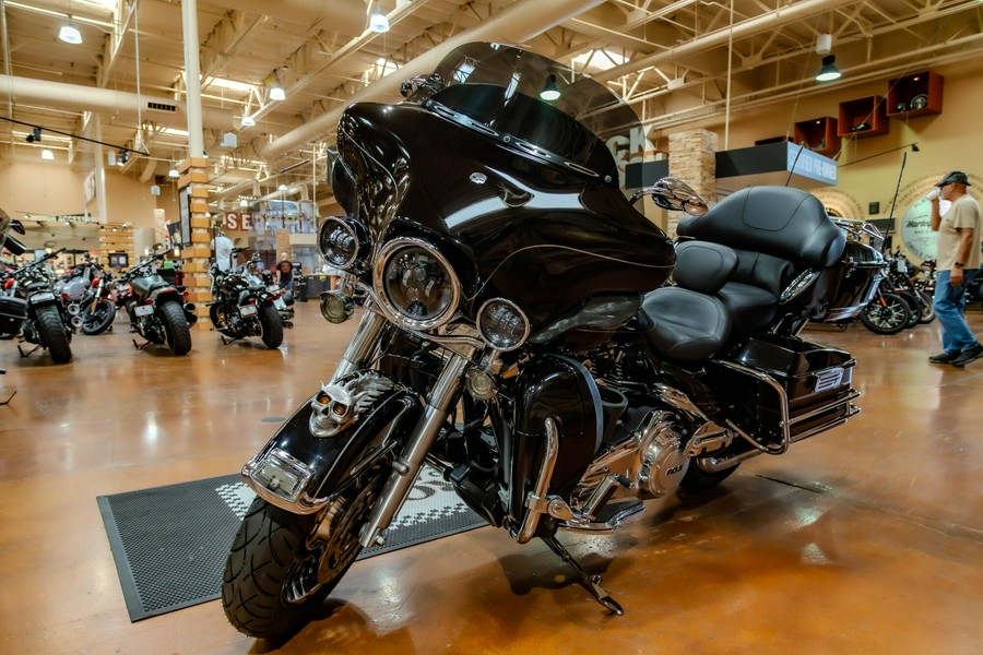 2012 Harley-Davidson Electra Glide Ultra Limited Grand American Touring FLHTK