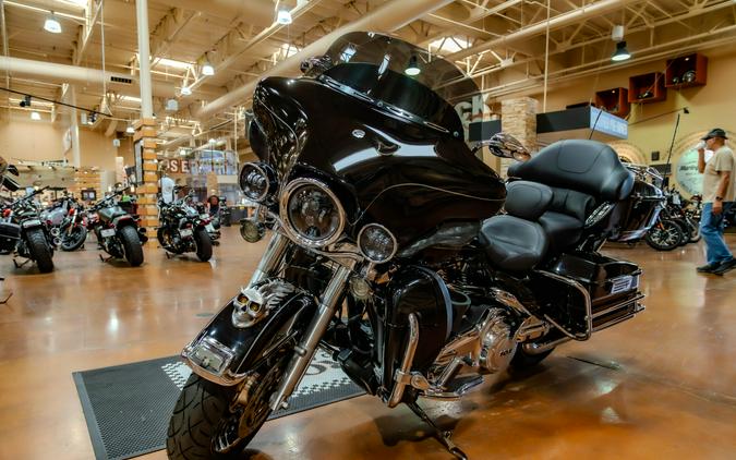 2012 Harley-Davidson Electra Glide Ultra Limited Grand American Touring FLHTK