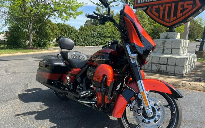 2017 FLHXSE CVO™ Street Glide®