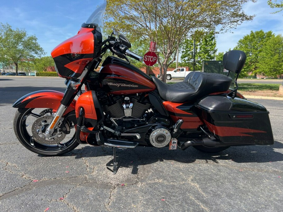 2017 FLHXSE CVO™ Street Glide®