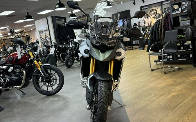 2024 Triumph Tiger 900 Rally Pro Matt Khaki Green / Matt Phantom Black