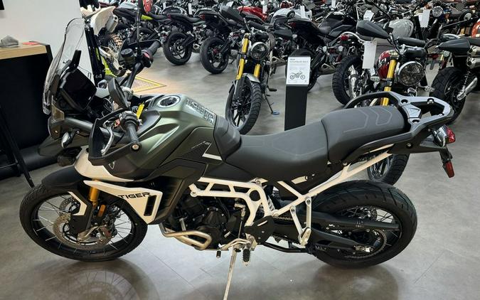 2024 Triumph Tiger 900 Rally Pro Matt Khaki Green / Matt Phantom Black