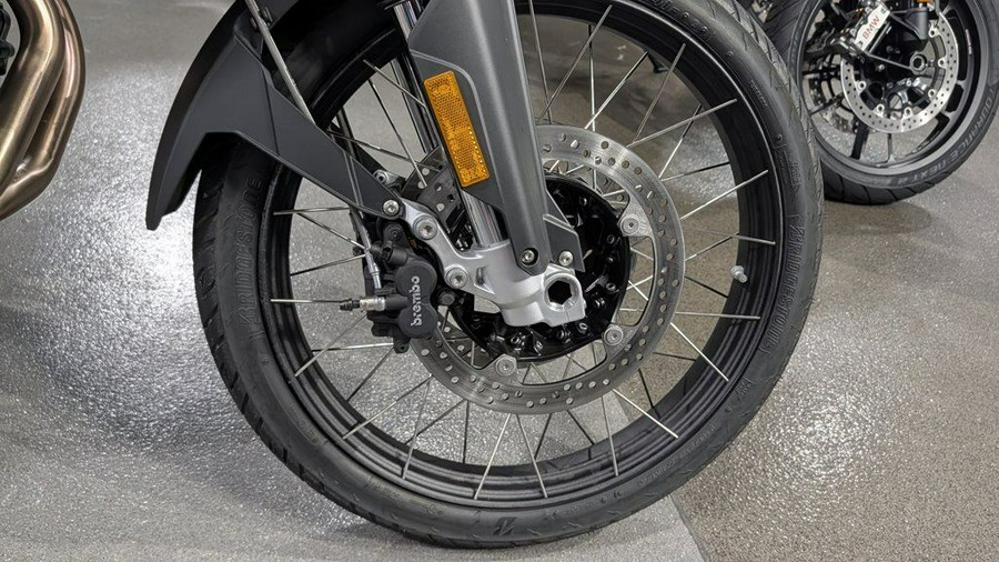 2024 BMW F 900 GS Blackstorm Metallic