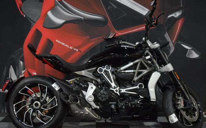 2023 Ducati XDiavel S Thrilling Black