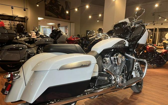 2024 Indian Motorcycle® Challenger® Limited with PowerBand Audio Package Ghost White Metallic