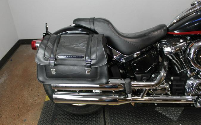 2018 Harley-Davidson® Low Rider® Vivid Black