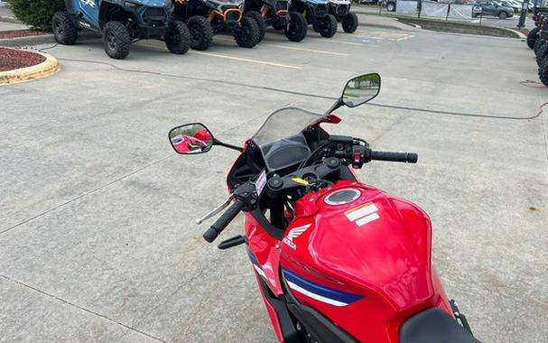 2026 Honda CBR650R E-Clutch