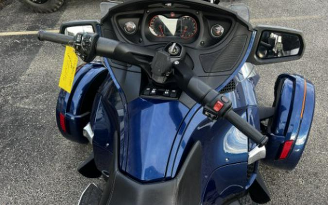 2016 Can-Am Spyder RT Limited
