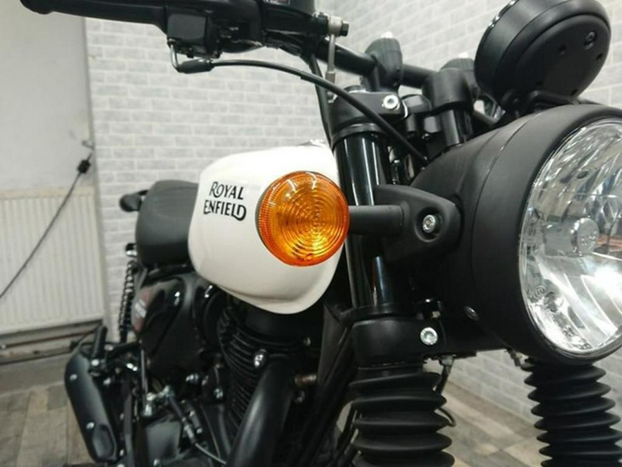 2023 Royal Enfield Hunter 350 Dapper White