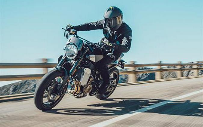 2025 Husqvarna Svartpilen 801