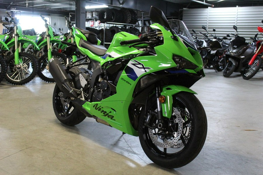 2026 Kawasaki Ninja® ZX™-6R Base
