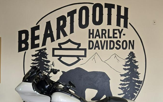 2023 Harley-Davidson® Road Glide® ST White Sand Pearl