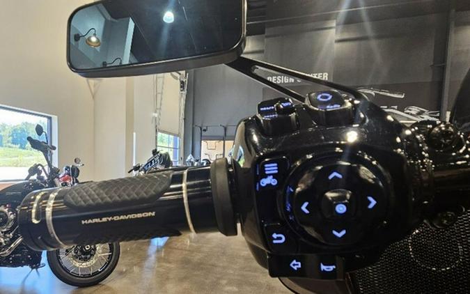 2024 Harley-Davidson Street Glide FLHXSE - CVO